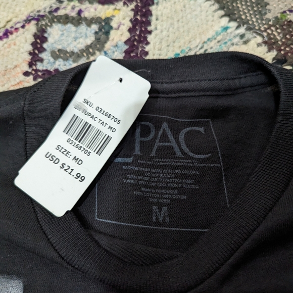 Tupac T-shirt - Picture 2 of 3